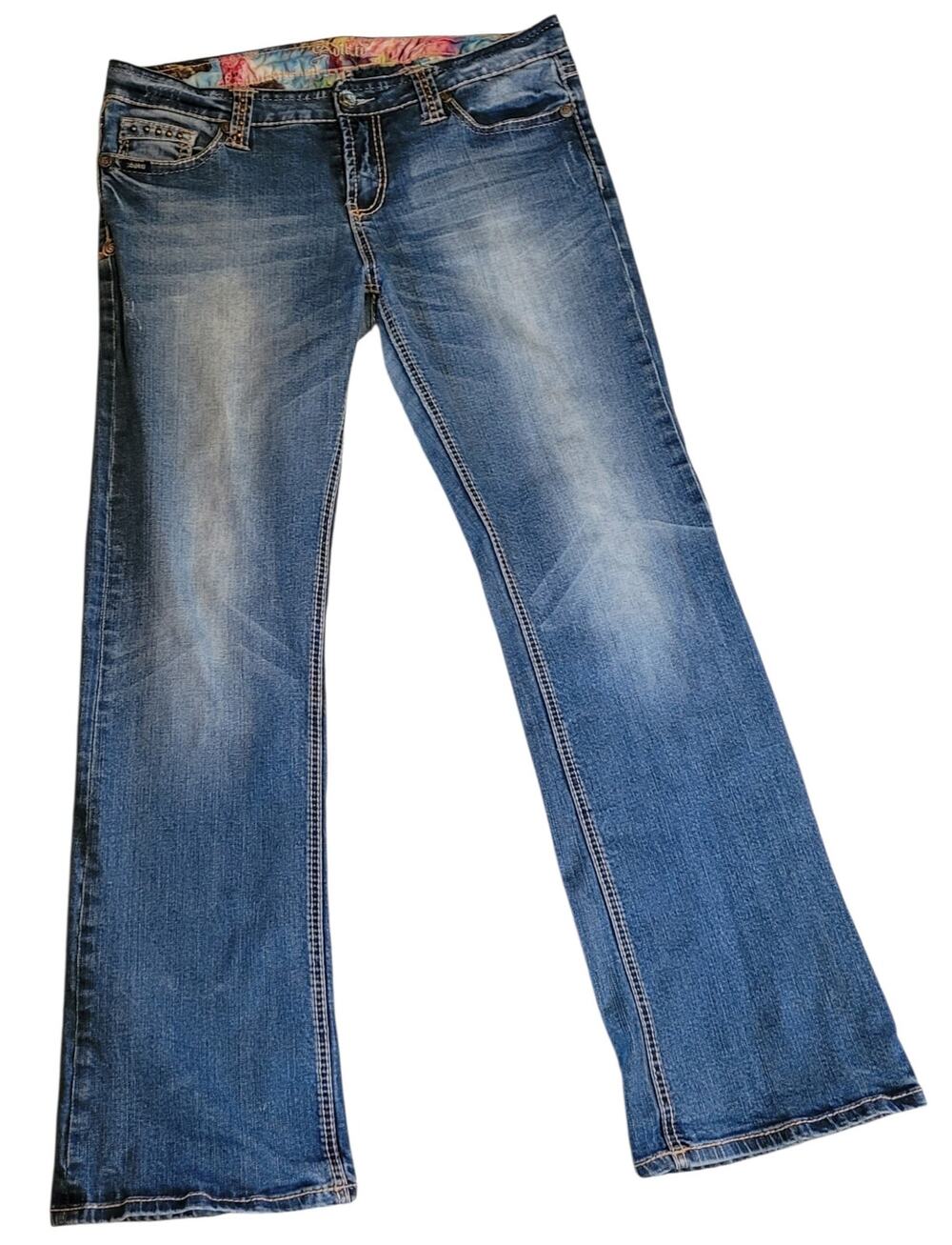 Adiktd Women's Bootcut Faded Mid-Rise Western Jeans Size 12 measures 34Wx32.5L